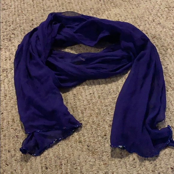 Scarfs - Picture 4 of 12